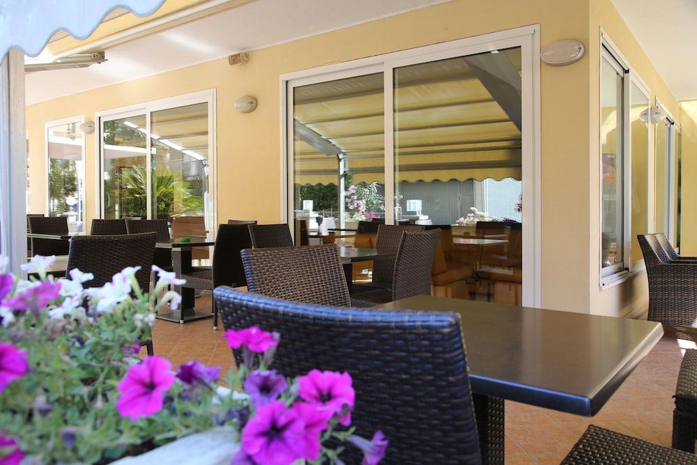 Hotel Elisir Rimini Eksteriør billede